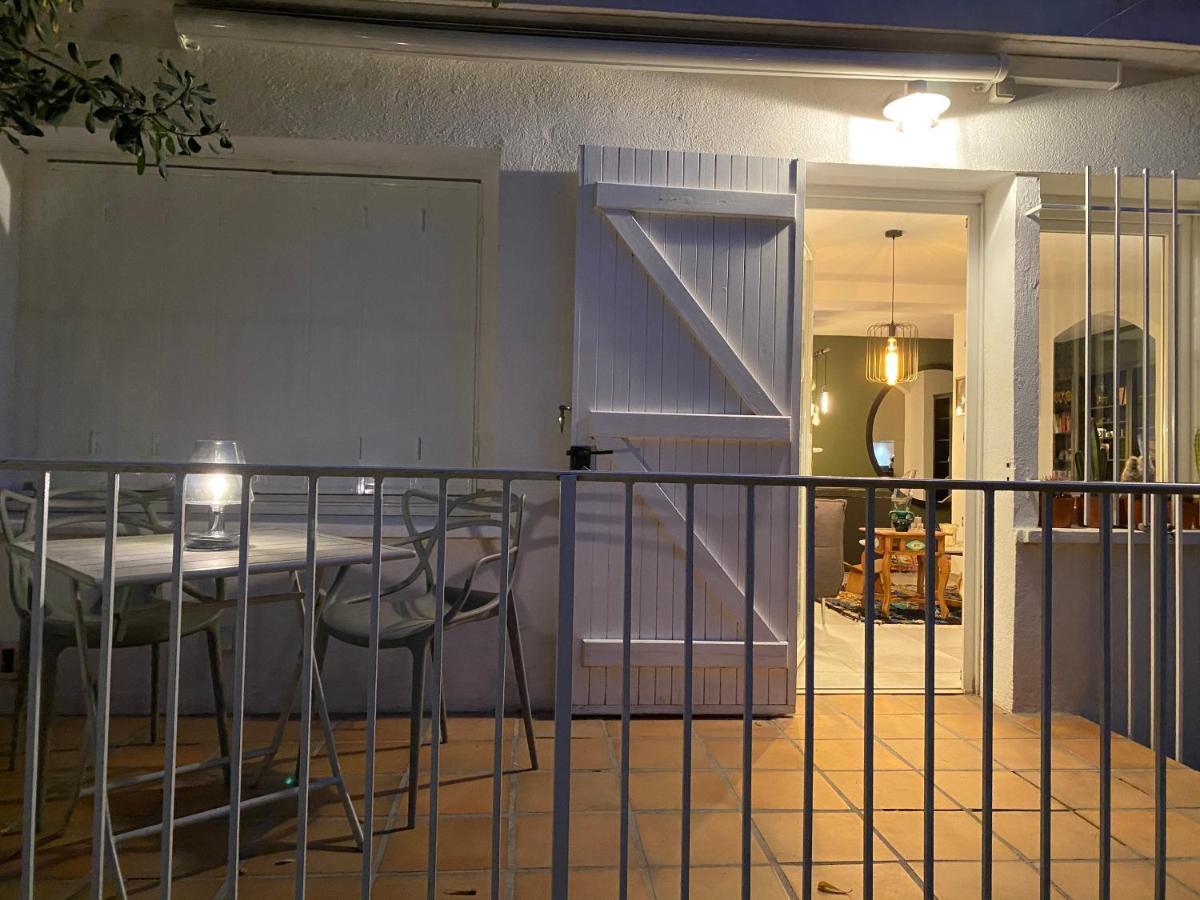 Le Jardin Cache Sanary-sur-Mer Exterior foto