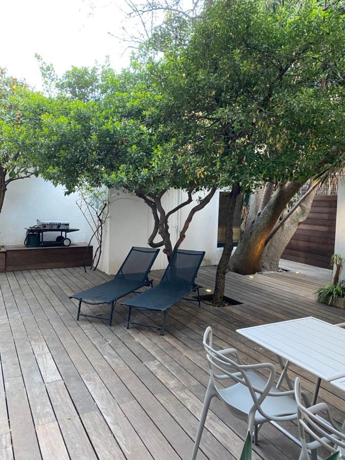 Le Jardin Cache Sanary-sur-Mer Exterior foto